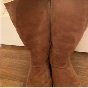 Size 10 Ugg’s barley worn